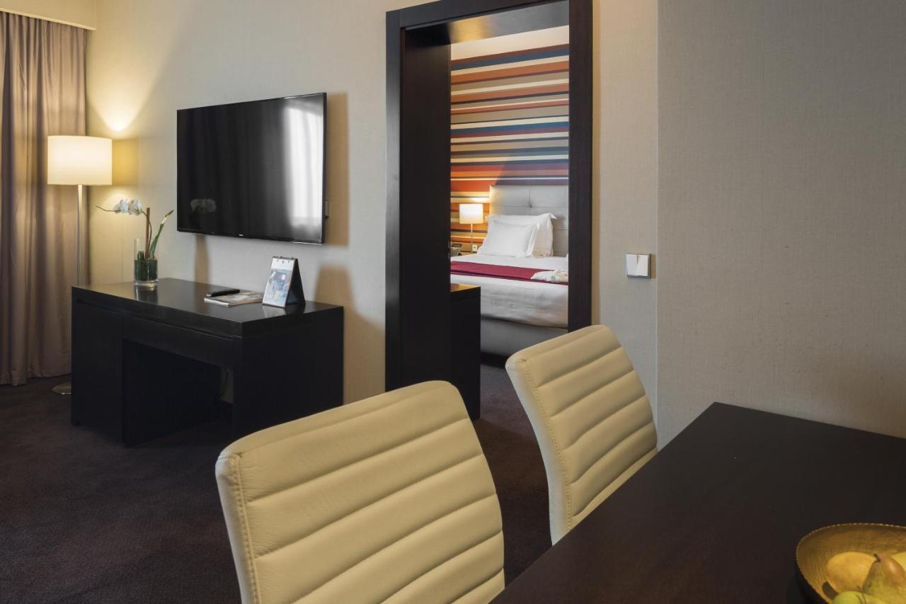 Hotel Tropico Luanda Extérieur photo